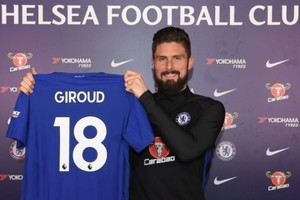 Жиру подписал контракт с Челси